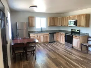 Aspen Springs Inn - Image 2