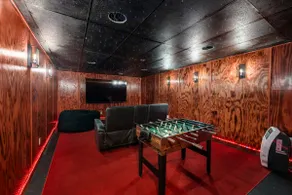 Family Retreat Hot Tub Theater Room Fenced Yard - Image 3