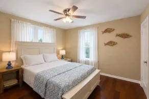 Stylish 2BR Getaway | Sleeps 4 | Quiet & Central - Image 4