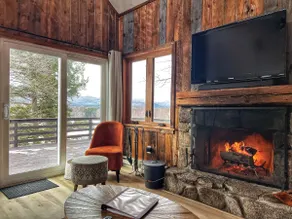 Mountain-View Getaway: Fireplace, King Beds & Toys - Image 3