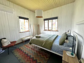 Cozy Cottage near Queens Park, St Vinnies & TGS - Image 2