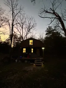 Tranquil cabin w/AC, 2 natural creeks and WIFI - Image 2