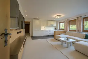 Luxurious 120 sqm apartment with panoramic views - Image 5