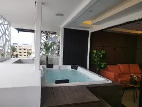 Charming apartment in the best area! + Jacuzzi - Image 5