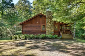 Copper Ridge Log Cabin RV/Boat/Trailer Parking - Image 4