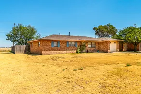 Lone Star Oasis~3BR/1.5BA~Garage~Peace & Quiet! - Image 2