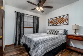 Lone Star Oasis~3BR/1.5BA~Garage~Peace & Quiet! - Image 3