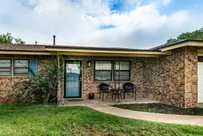 Lone Star Oasis~3BR/1.5BA~Garage~Peace & Quiet! - Image 4