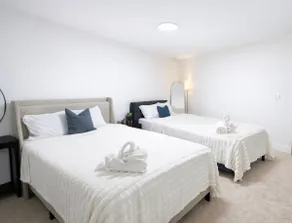 Private & Modern Guest Suite Apt | Metro Rail DC! - Image 2