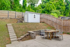 Arlington Townhome w/ Furnished Patio! - Image 4