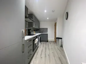 Apartment 2 - Image 4