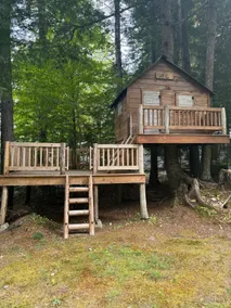 Family Waterfront Home for Every Season - Image 4