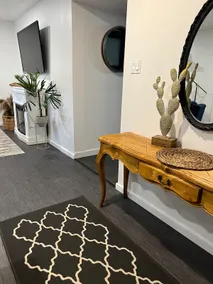 Private Suite in Home - Image 5