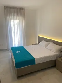 Apartment 15 - Image 4