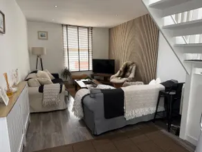 Beachfront Apartment | Sea Views & Near Eurotunnel - Image 5