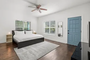 Oak Lawn Heights | 1BR Duplex L W/Office - Image 4