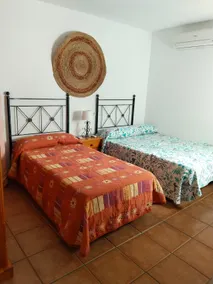 Ana Maria Apartments, Family apartment - Image 5