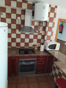 Ana Maria Apartments, Family apartment - Image 4