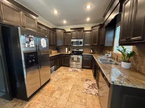 3BR Retreat I-75 Nearby Drive to Wild Adventures - Image 4