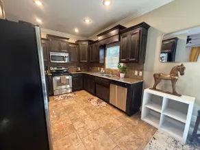 3BR Retreat I-75 Nearby Drive to Wild Adventures - Image 5