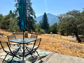 2 1/2 acres with gorgeous view - Image 4