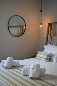 Gargaretta Suites Wildflower 2 - Image 2