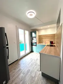 Stopover apartment: Garage, bed linen, air conditioning - Image 5