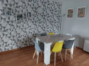 Small 50 m² nest with easy and free parking - Image 3