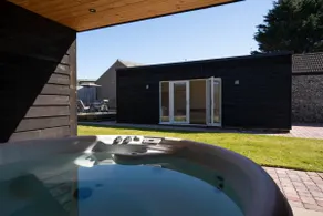 Church Road Retreats - The Reef - Image 2