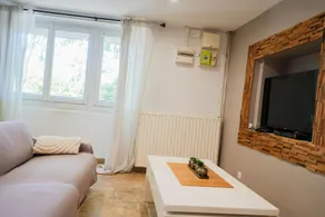Charming little townhouse near beaches - Image 5