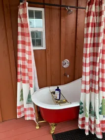 Tiny Farm Cottage - Image 5