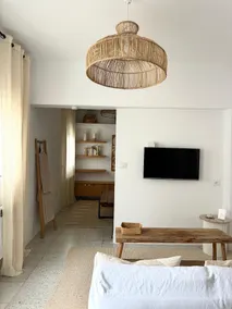 Private sea-view terrace, direct beach access - Image 4