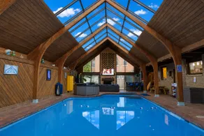 Starved Rock Pool House - Image 2