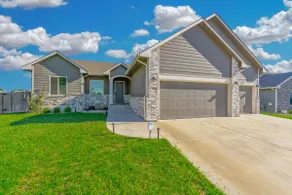 The Nest — Spacious Family home near Wichita - Image 2