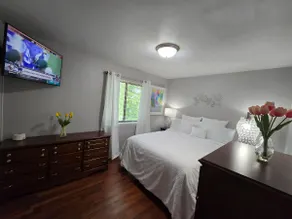 Condo 1 Mile from VT! Easy Bus Access to Campus - Image 5