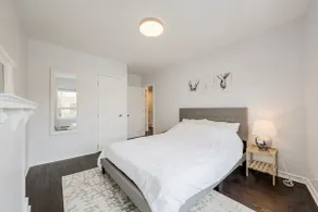 Sleeps 4, 2Bdrm Apartment at Woodbine & Gerrard - Image 3
