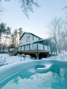 Modern Lake House on White Lake - Image 3