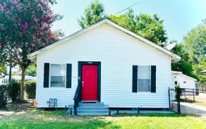 Red Door Lodge of Alexandria - Image 2