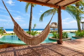 Beachfront w/ private pool & Full staff- Casa Mar - Image 2
