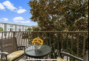 Beach Bliss - Charming Condo steps from Rosemary! - Image 2