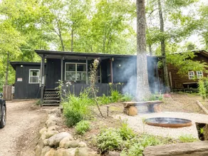 Cameron's Cottage at The Lake - Image 3