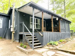 Cameron's Cottage at The Lake - Image 4