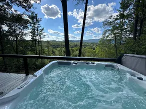 Sunset Chalet•Hot Tub•View•King - Image 2