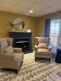 Selfcheck-in River Views Basement apartment - Image 2