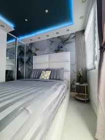 Luxurious experience near tourist area - Image 5