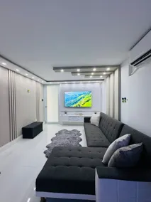 Luxurious experience near tourist area - Image 2