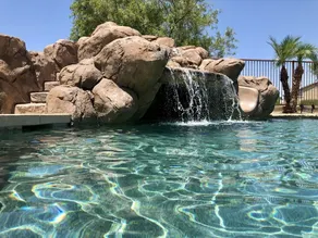 5 Schlafzimmer Haus mit unglaublichem Garten Pool & Wasserrutsche - Image 3