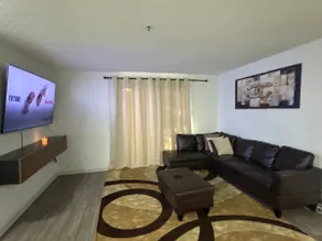 Luxury Buckhead Apartment - Image 2