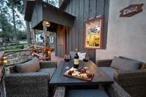 *Stone Cottage|Farmhouse Chic|Midtown-1 Mile|Yard - Image 2