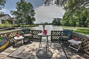 Lakeside Chalet - Image 5